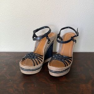 MIA Biscotti Black Wedge Heals Size 7.5